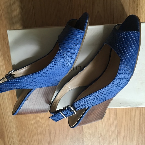 BCBG heel sandals - Picture 4 of 6